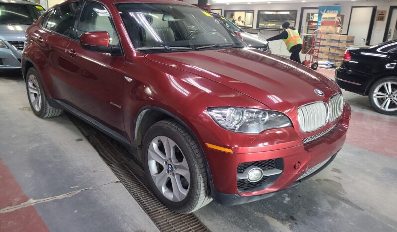 
								CLEAN TITLE, SAFETIED. 2012 BMW X6 50i full									