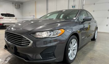 
										2019 FORD FUSION HYBRID  CLEAN TITLE full									