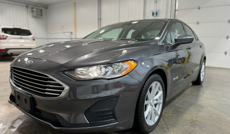 
								2019 FORD FUSION HYBRID  CLEAN TITLE full									