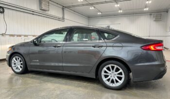 
										2019 FORD FUSION HYBRID  CLEAN TITLE full									