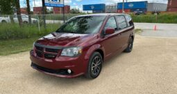 2018 DODGE GRAND CARAVAN  FULLY LOADED CLEAN TITLE