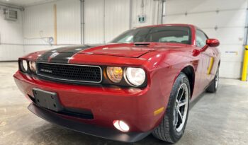 
										2010 DODGE CHALLENGER SXT   FULLY LOADED CLEAN TITLE full									