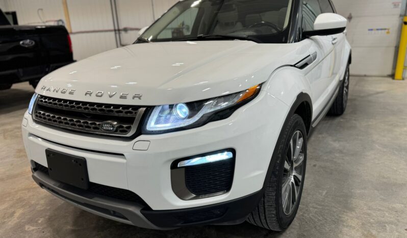 
								2016 RANGE ROVER EVOQUE AWD clean title fully loaded full									