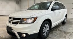 2017 DODGE JOURNEY CROSSROAD AWD fully loaded clean title