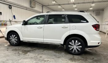 
										2017 DODGE JOURNEY CROSSROAD AWD fully loaded clean title full									