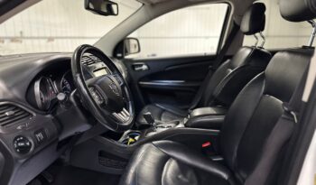 
										2017 DODGE JOURNEY CROSSROAD AWD fully loaded clean title full									