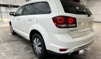 
										2017 DODGE JOURNEY CROSSROAD AWD fully loaded clean title full									