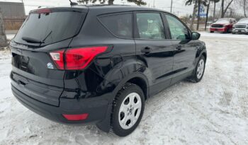 
										2019 Ford Escape S full									