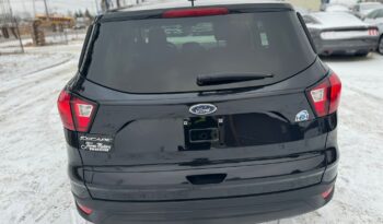 
										2019 Ford Escape S full									