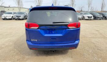 
										2020 CHRYSLER PACIFICA TOURING L fully loaded clean title full									