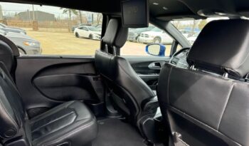 
										2020 CHRYSLER PACIFICA TOURING L fully loaded clean title full									