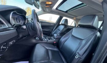 
										2016 CHRYSLER 300 TURNING fully loaded clean title full									