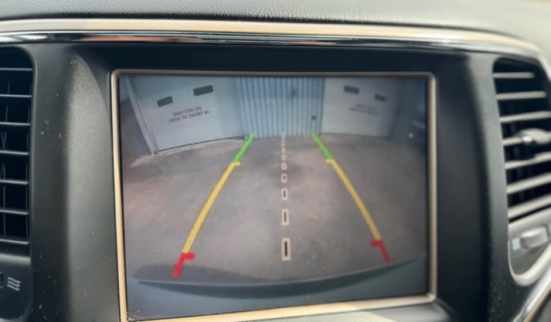 
								2014 JEEP GRAND CHEROKEE OVERLAND fully loaded clean title full									