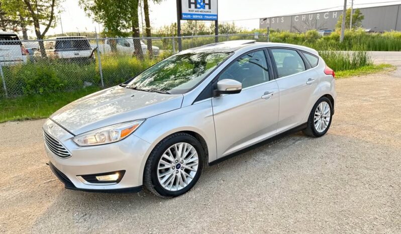 
								2016 FORD FOCUS TITANIUM CLEAN TITLE fully loaded full									