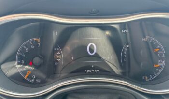 
										2014 JEEP GRAND CHEROKEE OVERLAND fully loaded clean title full									
