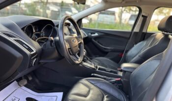 
										2016 FORD FOCUS TITANIUM CLEAN TITLE fully loaded full									