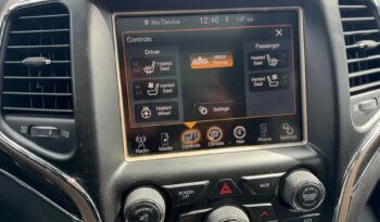 
										2014 JEEP GRAND CHEROKEE OVERLAND fully loaded clean title full									