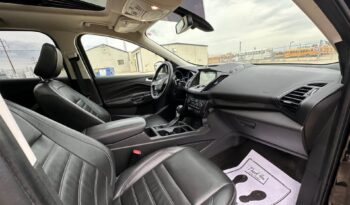 
										2018 FORD ESCAPE TITANIUM clean title fully loaded full									