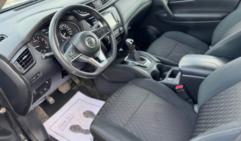 
								2018 NISSAN ROGUE clean title full									