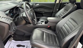 
										2018 FORD ESCAPE TITANIUM clean title fully loaded full									