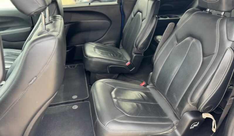 
								2020 CHRYSLER  PACIFICA TOURING L CLEAN TITLE FULLY LOADED full									