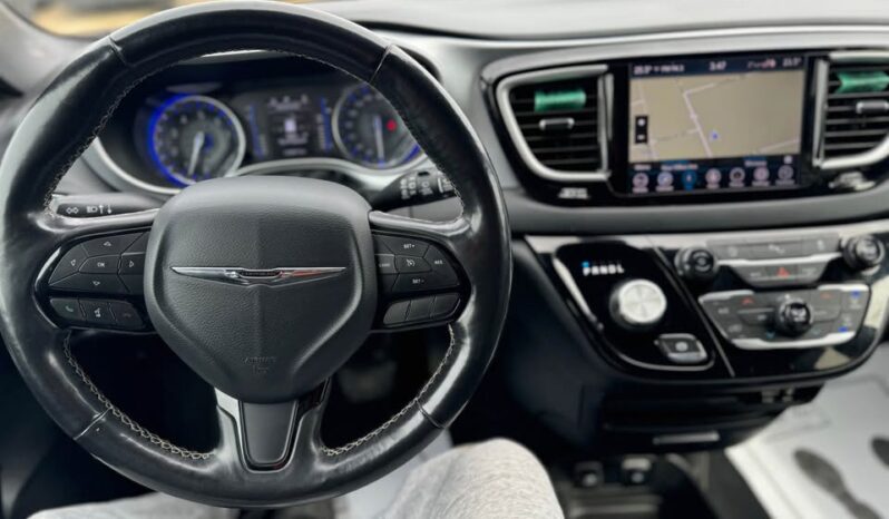 
								2020 CHRYSLER  PACIFICA TOURING L CLEAN TITLE FULLY LOADED full									