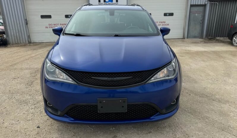 
								2020 CHRYSLER  PACIFICA TOURING L CLEAN TITLE FULLY LOADED full									