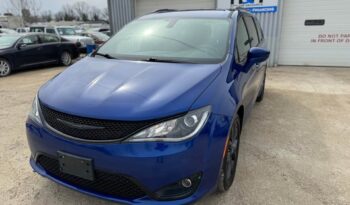 
										2020 CHRYSLER  PACIFICA TOURING L CLEAN TITLE FULLY LOADED full									