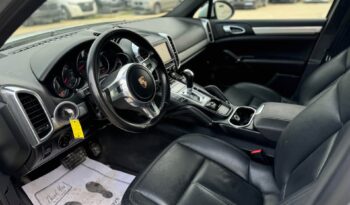
										2013 PORSCHE CAYENNE, AWD clean title fully loaded full									