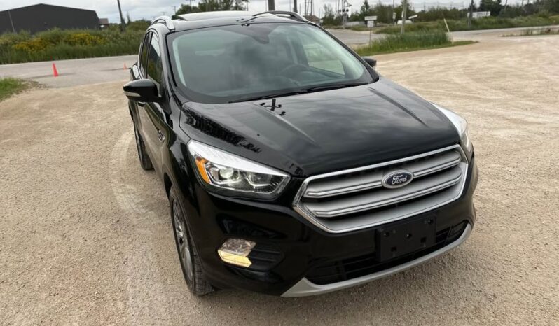 
								2018 FORD ESCAPE TITANIUM clean title fully loaded full									