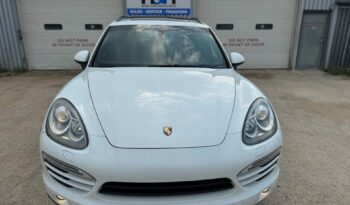 
										2013 PORSCHE CAYENNE, AWD clean title fully loaded full									