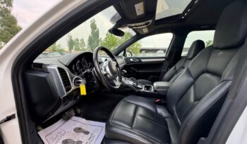 
										2013 PORSCHE CAYENNE, AWD clean title fully loaded full									