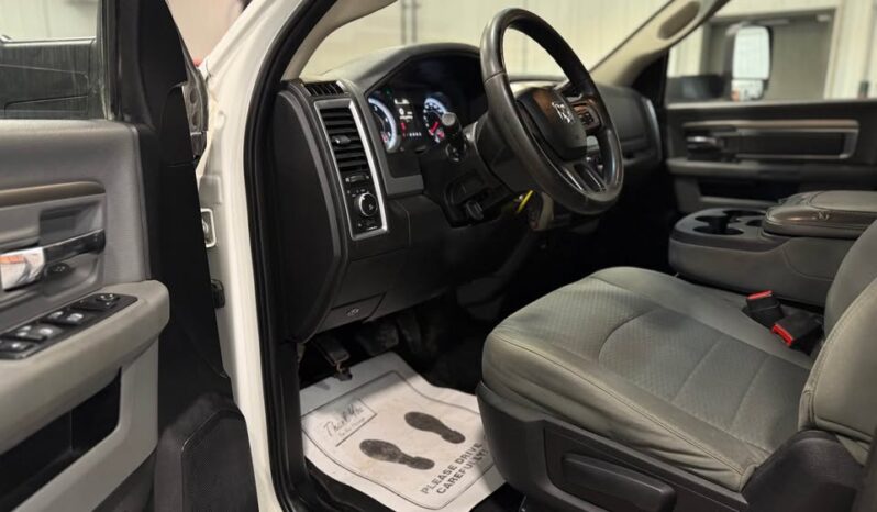 
								2014 DODGE RAM 3500 DIESEL 6.7 L clean title full									