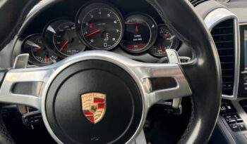 
										2013 PORSCHE CAYENNE, AWD clean title fully loaded full									