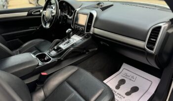 
										2013 PORSCHE CAYENNE, AWD clean title fully loaded full									