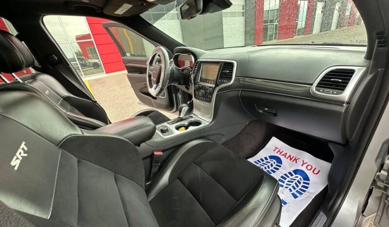 
								2016 SRT JEEP GRAND CHEROKEE fully loaded clean title full									