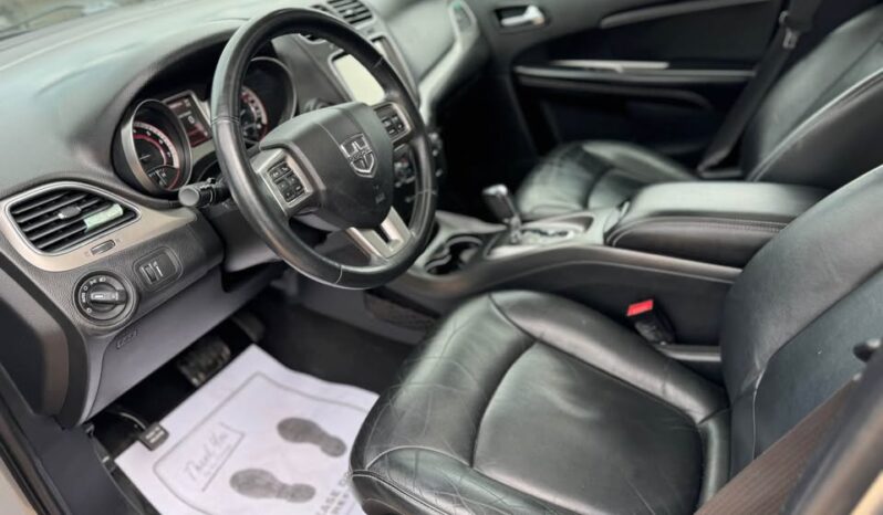 
								2018 DODGE JOURNEY clean title fully loaded full									