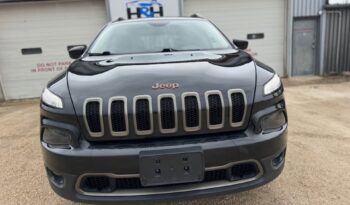 
										2016 JEEP CHEROKEE AWD clean title full									