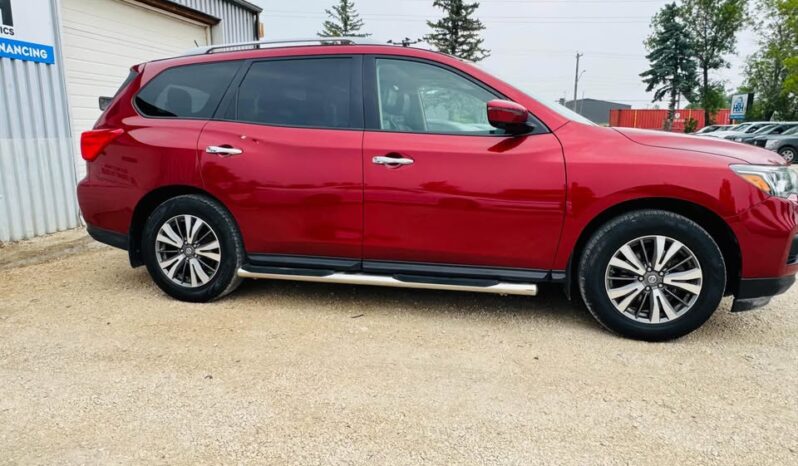 
								2017 NISSAN PATHFINDER AWD   CLEAN TITLE FULLY LOADED full									