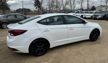 
										2020 HYUNDAI ELANTRA clean title full									