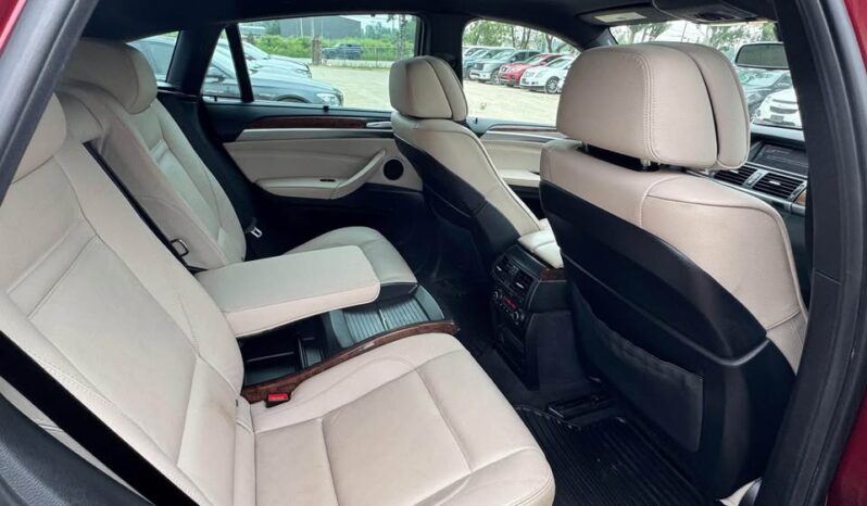 
								2012 BMW X6 AWD CLEAN TITLE FULLY LOADED full									
