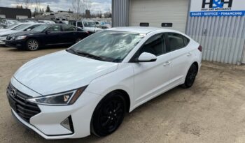 
										2020 HYUNDAI ELANTRA clean title full									