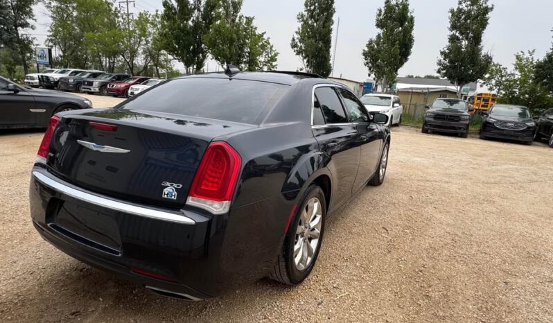 
								2018 CHRYSLER 300 limited  CLEAN TITLE FULLY LOADED full									