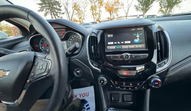 
								2018 CHEVROLET CRUZE PREMER clean title full									