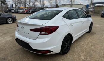 
										2020 HYUNDAI ELANTRA clean title full									