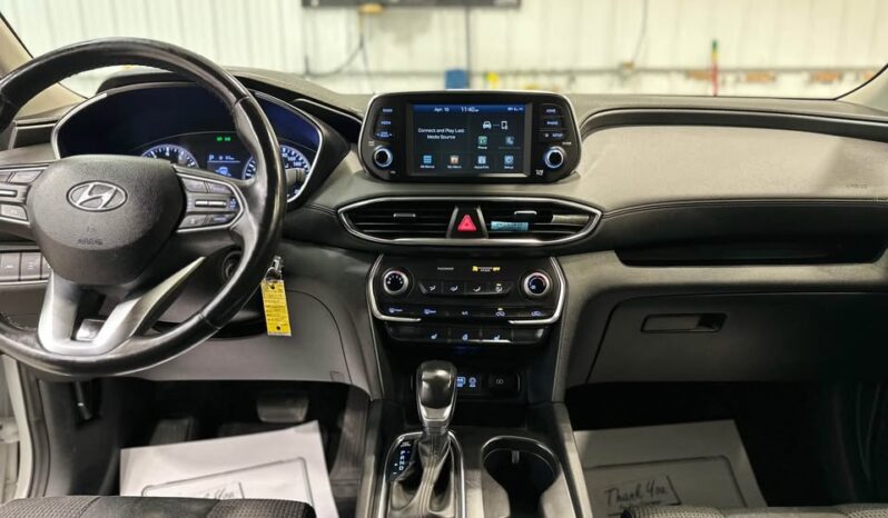 
								2019 HYUNDAI SANTA FE CLEAN TITLE AWD full									