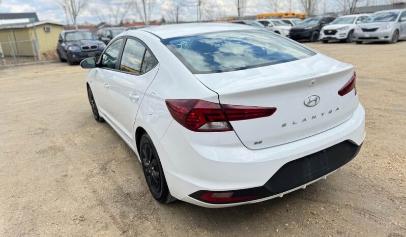 
								2020 HYUNDAI ELANTRA clean title full									