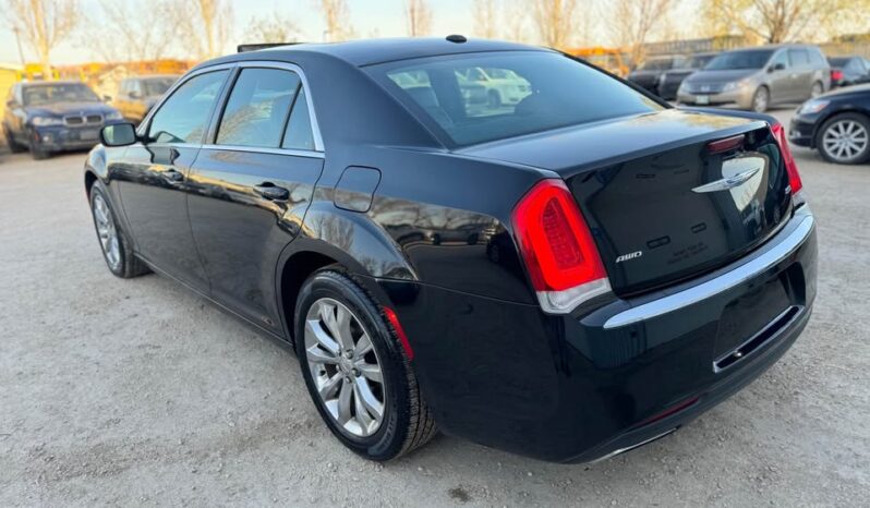 
								2016 CHRYSLER 300 AWD  FULLY LOADED CLEAN TITLE full									