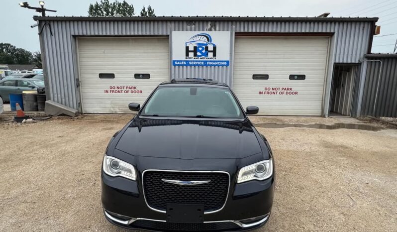 
								2018 CHRYSLER 300 limited  CLEAN TITLE FULLY LOADED full									