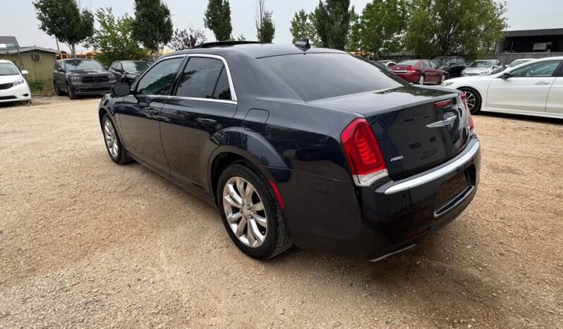 
								2018 CHRYSLER 300 limited  CLEAN TITLE FULLY LOADED full									
